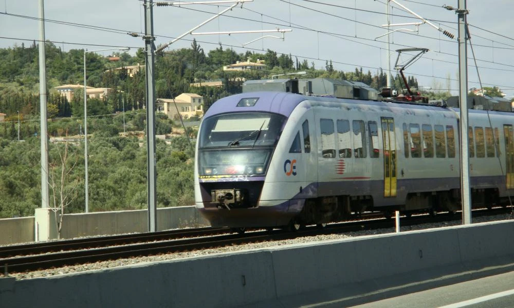 Πάτρα: Εκτροχιάστηκε συρμός με 72 επιβάτες - Όλοι καλά στην υγεία τους